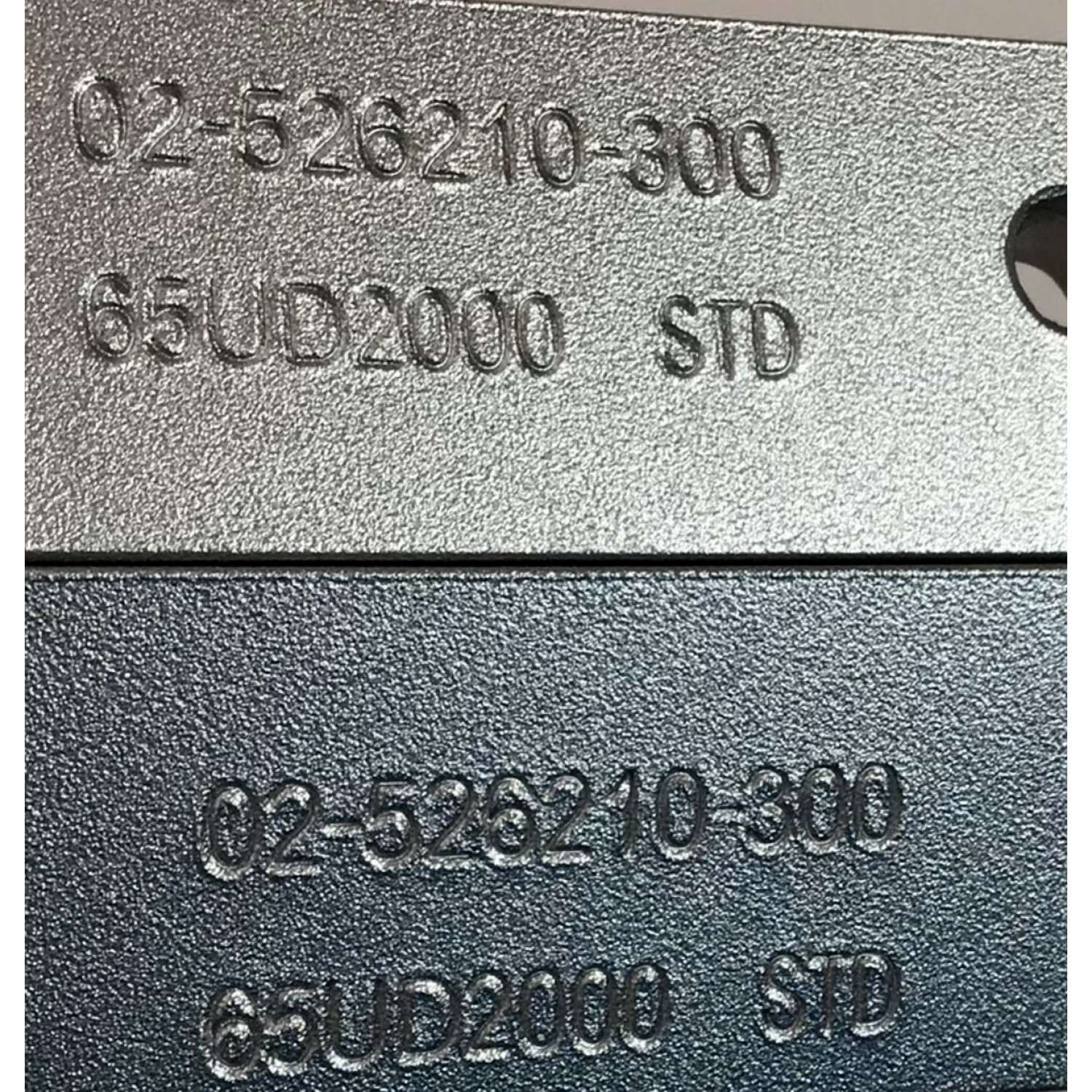 KIT DE BASES PARA TV HITACHI NUEVAS / NUMERO DE PARTE 02-526210-300 / MODELO 65U2000 STD - Imagen 2